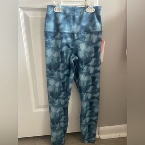 Blue watercolor pattern gym leggings